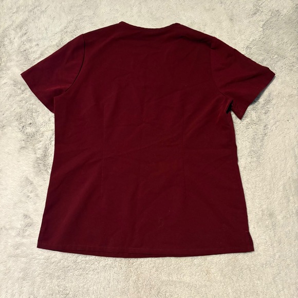 FIGS Women Scrub Set Casma Top LARGE Yola Pants MEDIUM Burgundy Maroon - Picture 4 of 9